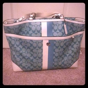 Excellent condition authentic coach diaper bag.